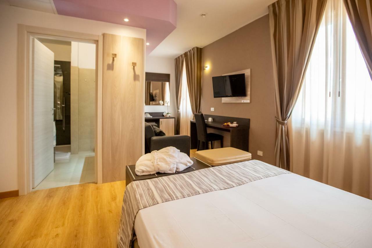 Hotel Lory My Wellness Spa Chianciano Terme Exterior photo